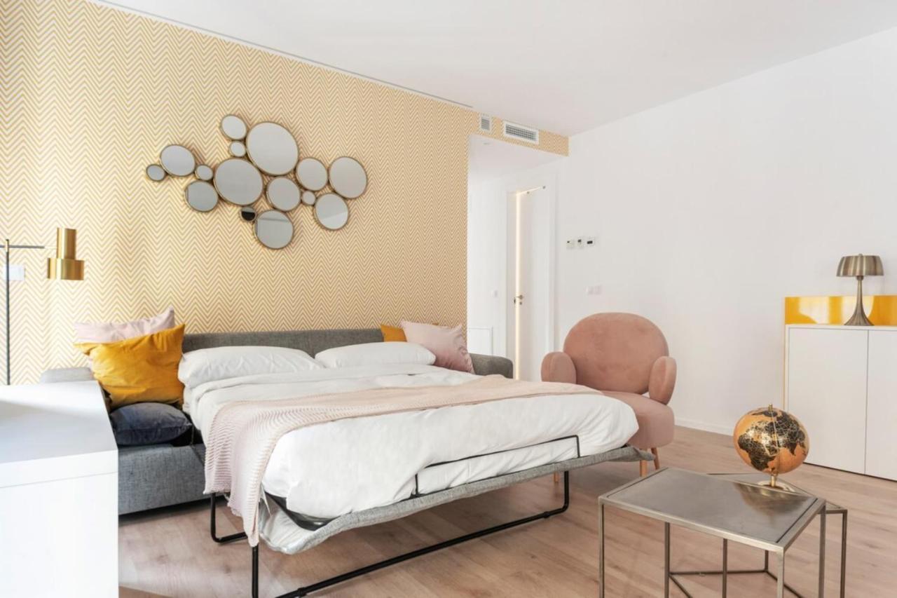 Incredible Design 2 Bedroom Apartment In Centro マドリード エクステリア 写真