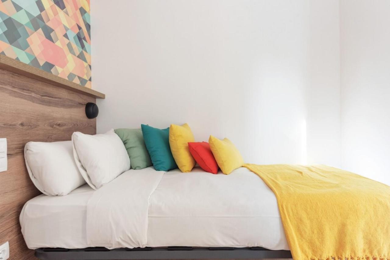 Incredible Design 2 Bedroom Apartment In Centro マドリード エクステリア 写真